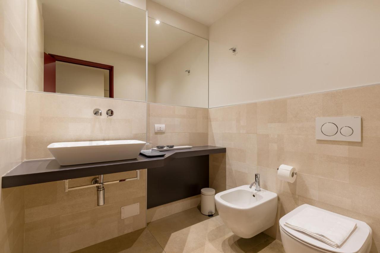 Velluto Blu Apartment & Suite Verona Luaran gambar